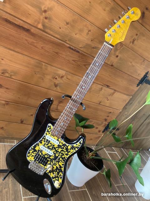 реплика Fender stratocaster — фото 1