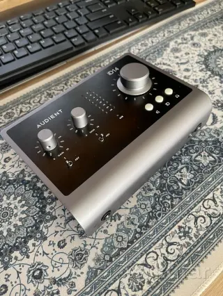 Звуковая карта Audient id14 mk2