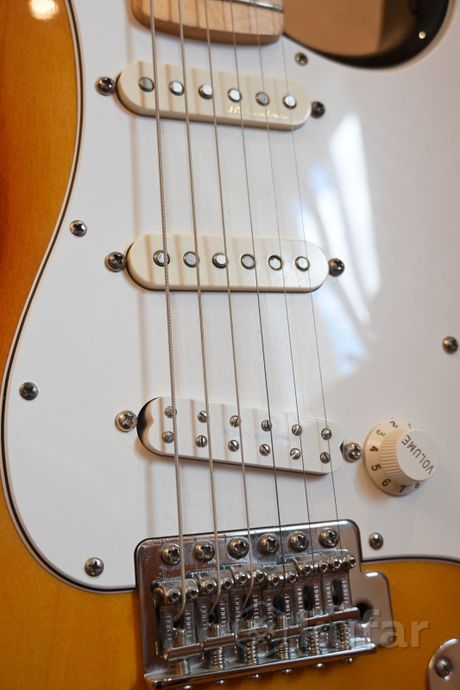 Fender Stratocaster MIM Brown Sunburst — фото 4