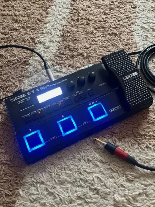 Гитарный процессор Boss GT-1