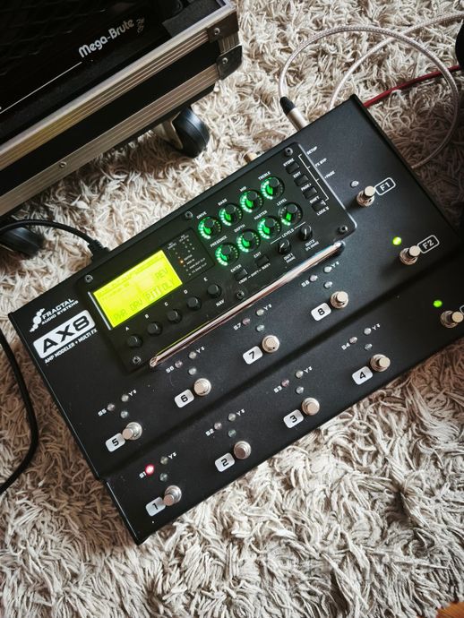 Fractal Audio AX8 Гитарный процессор