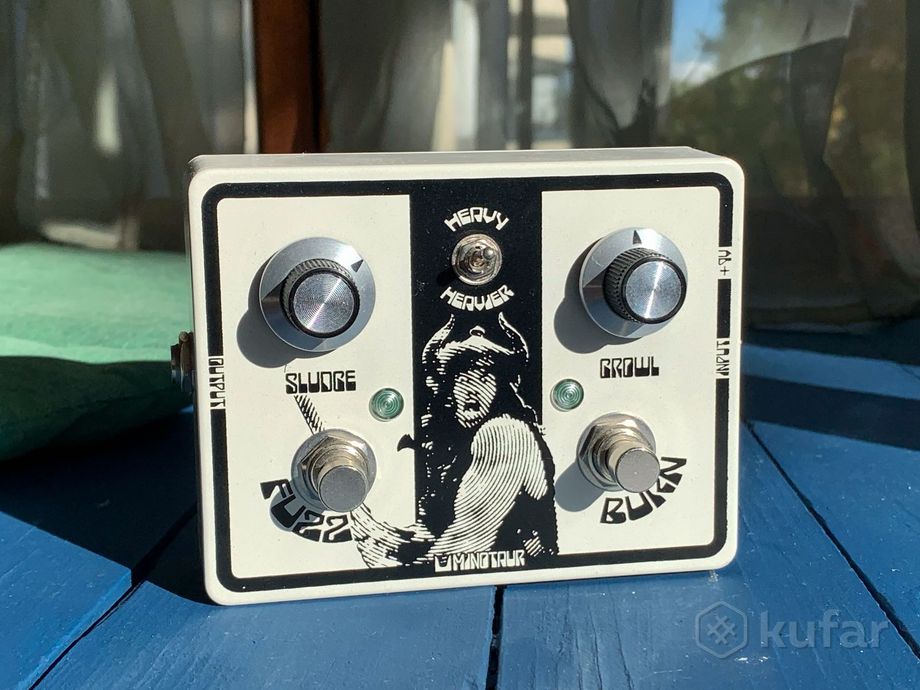 Fuzz педаль Minotaur Sonic Terrors Fuzz and Burn 