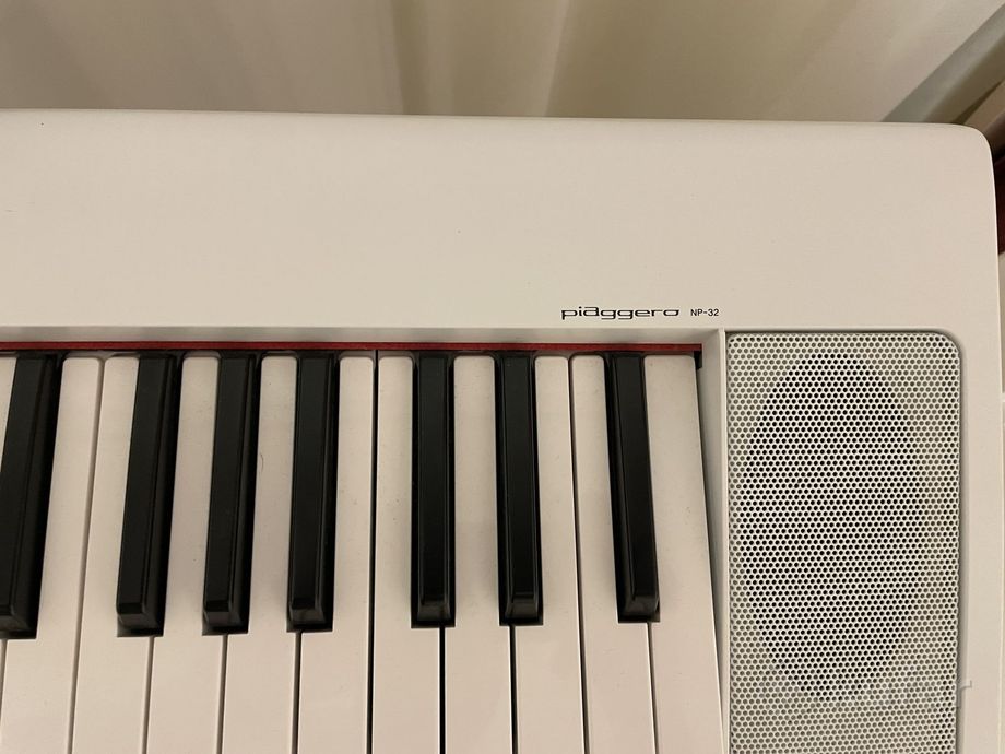 Yamaha Piaggero NP32 фортепиано, пианино — фото 3
