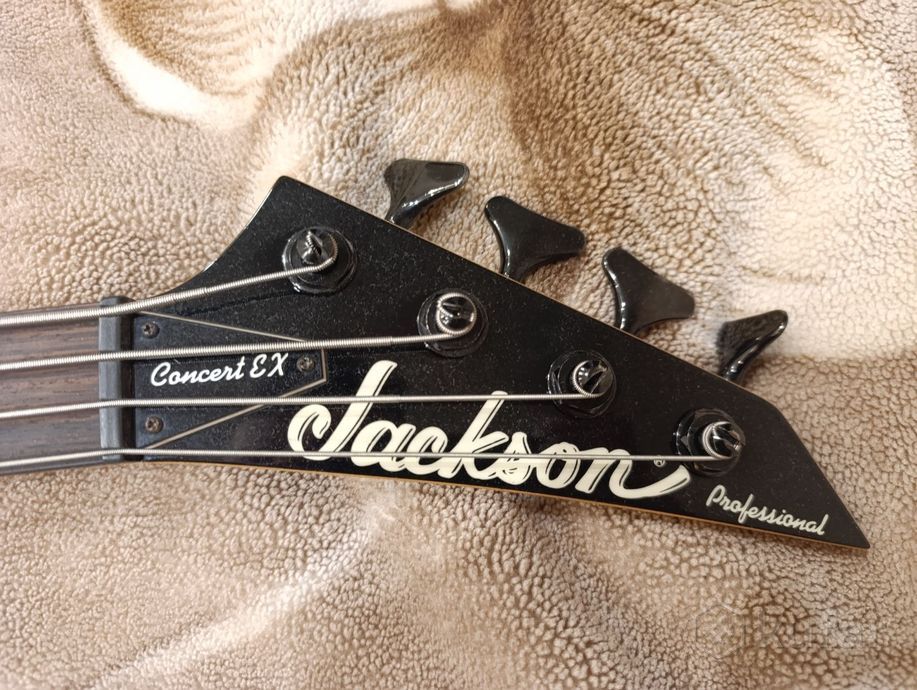 Бас гитара Jackson Professional Concert EX Bass — фото 4