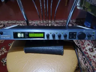 Вокальный процессор TC Helicon VoiceWorksPlus