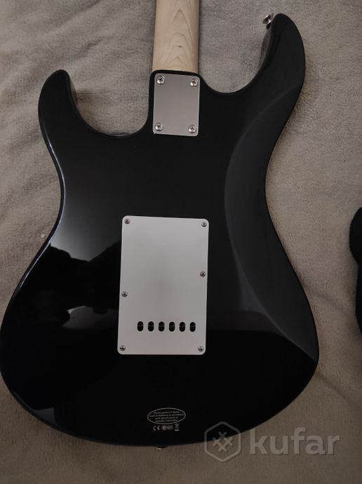 Электрогитара Yamaha Pacifica 012 + чехол, рычаг и — фото 4