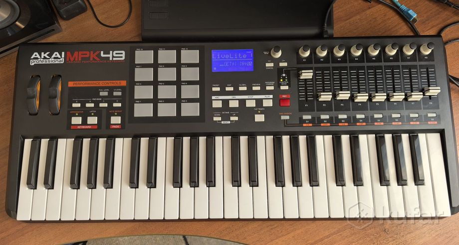 Миди клавиатура AKAI MPK 49 — фото 1