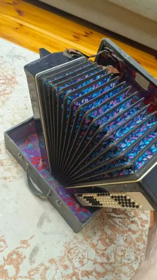 Баян