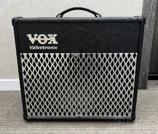 Комбоусилитель (комбик) Vox AD30VT