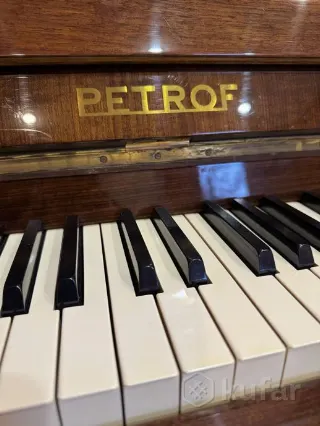 Пианино Petrof