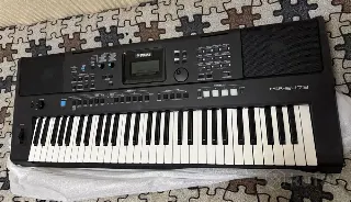 Синтезатор YAMAHA PSR E473