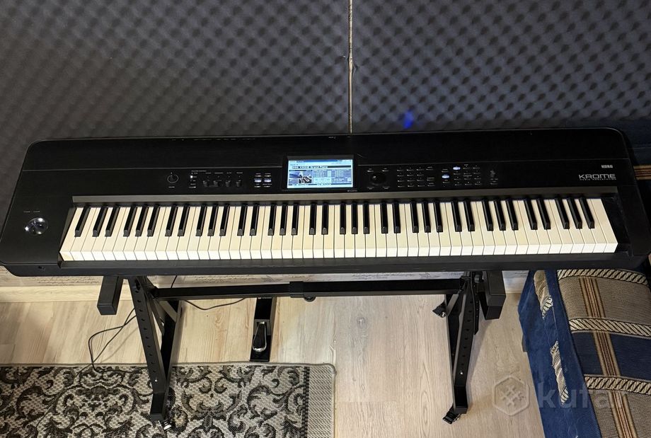 Рабочая станция (синтезатор) Korg Krome 88