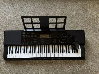 Синтезатор Casio CT-X700