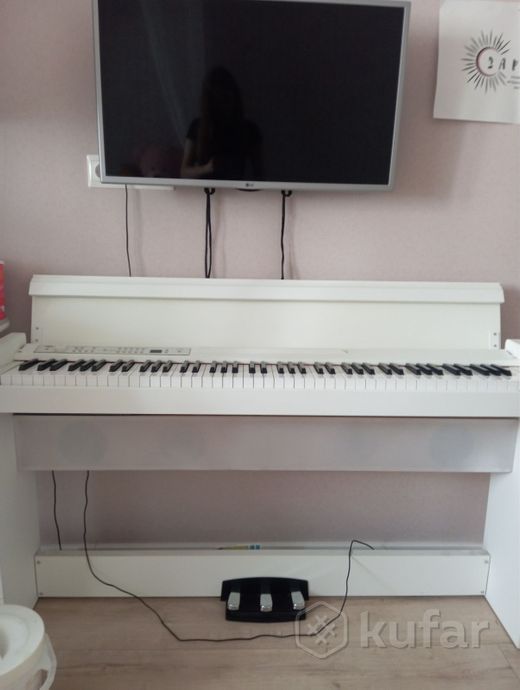 Цифровое пианино Korg LP-380 — фото 4