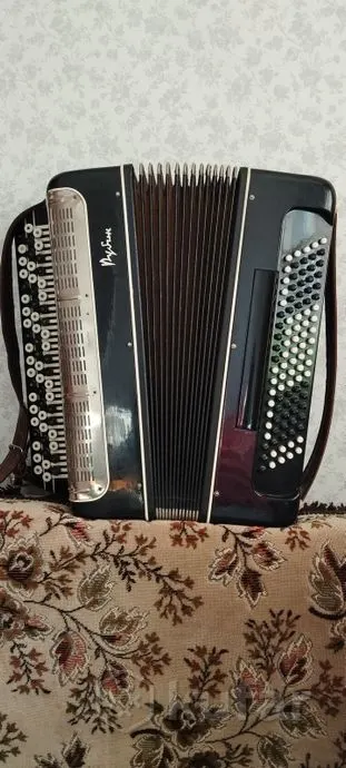 Баян