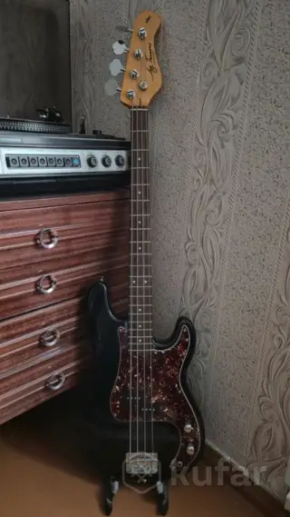 Бас гитара Jay Turser jtb 400c BK
