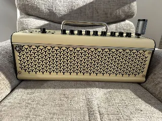 Гитарный уселитель yamaha THR30II Wirless