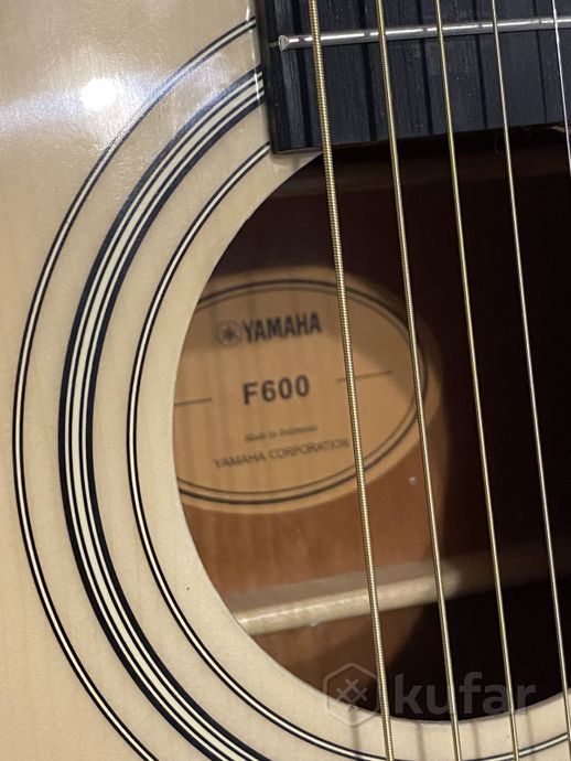 Yamaha F600 Гитара с чехлом — фото 3