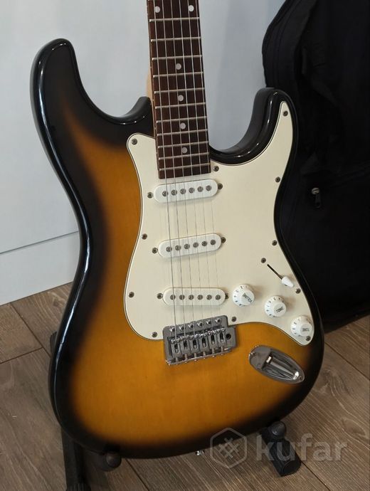 Электрогитара Fender Squier + чехол гитара — фото 2
