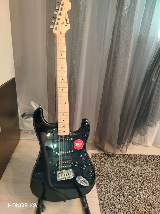 Электрогитара fender squier sonic stratocaster bla — фото 1