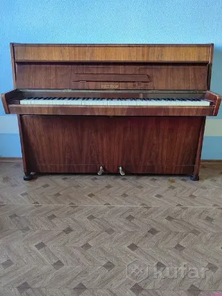 Чешское пианино Petrof