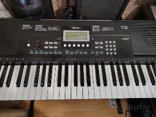 Синтезатор ''Medeli'' M-17