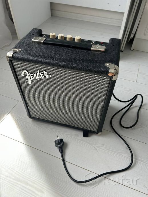 Комбоусилитель для бас гитары Fender RUMBLE 15 V3 — фото 1