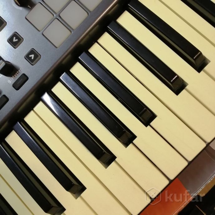 Midi-клавиатура Novation Launchkey 49 mk1 — фото 2