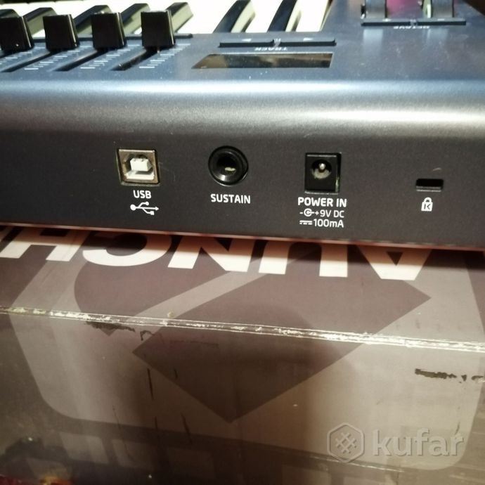 Midi-клавиатура Novation Launchkey 49 mk1 — фото 4