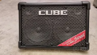 Комбоусилитель Roland Cube Street ex