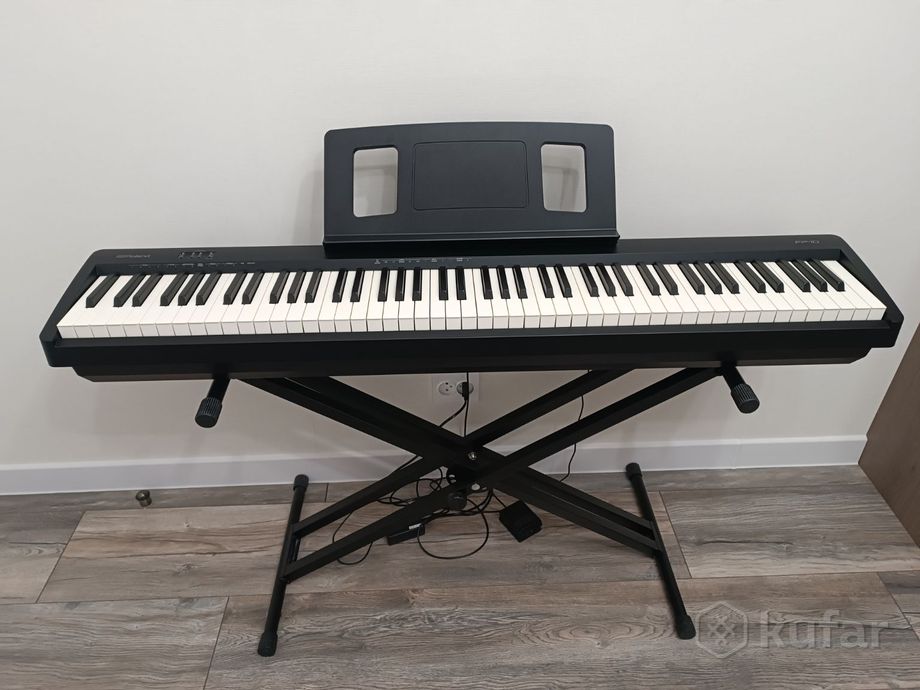 Цифровое пианино Roland FP-10 — фото 1