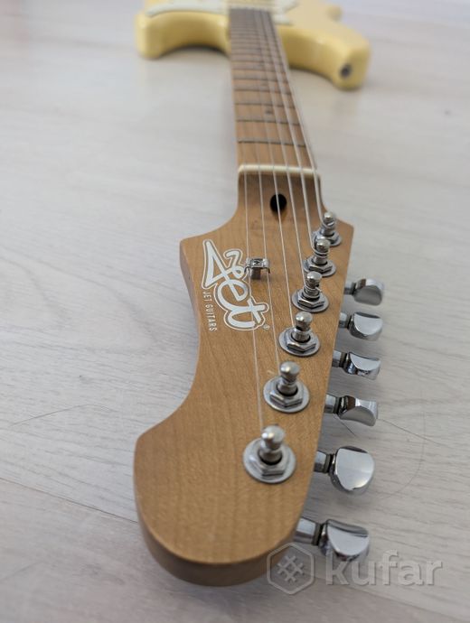 Электрогитара Jet JS-400 VYW — фото 3
