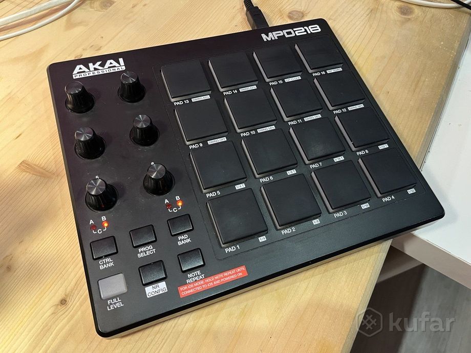 Akai MPD218
