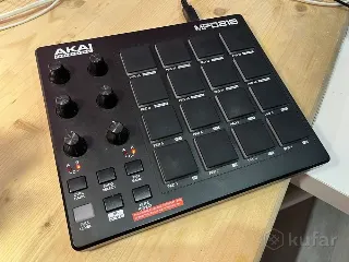 Akai MPD218