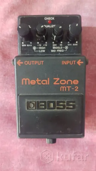 Примочка BOSS Metal Zone MT-2