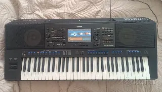 Рабочая станция Yamaha PSR SX 900.