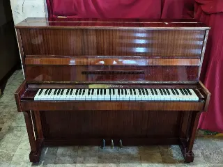 Пианино Беларусь Октава Б-6
