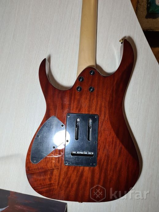Электрогитара Ibanez — фото 4