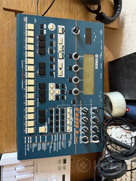 Грувбокс Yamaha RM1x