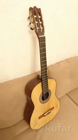 Мастеровая классическая гитара, массив