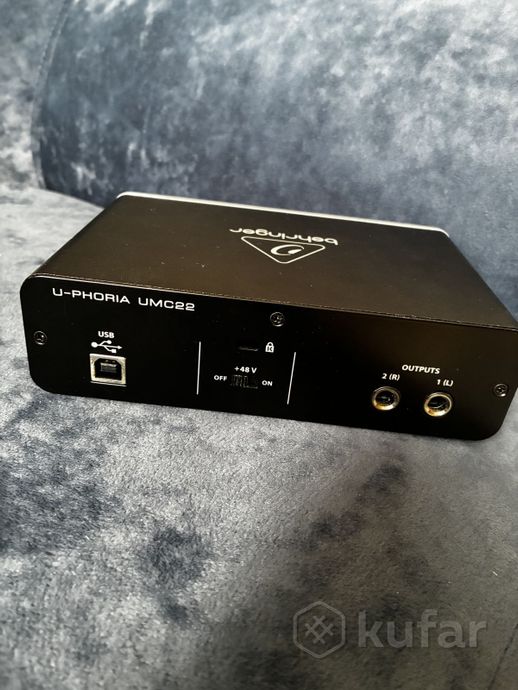 Внешняя звуковая карта Behringer uphoria umc 22 — фото 2