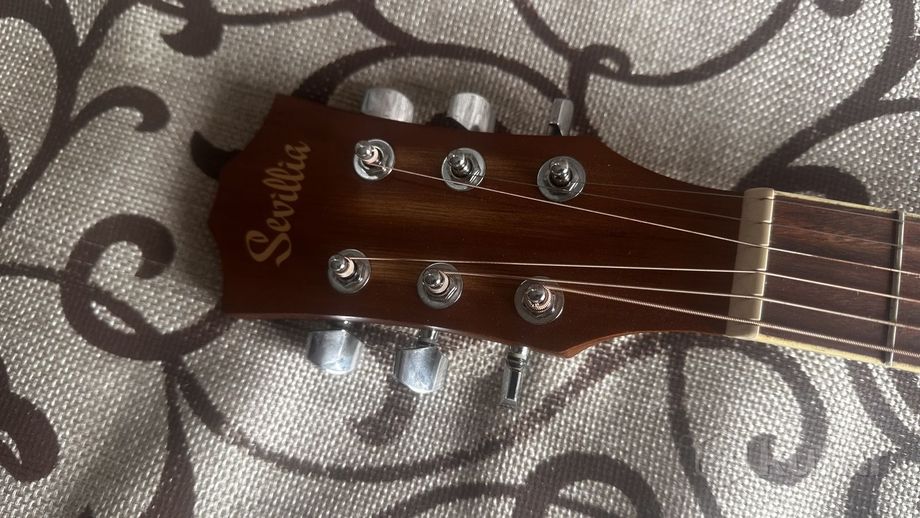 Акустическая гитара — фото 2