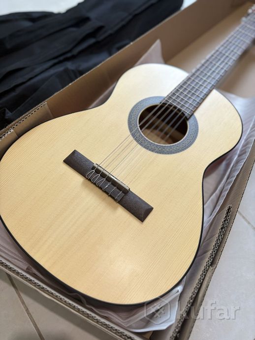 Классическая гитара от компании Cort. AC70 w/bag. — фото 3