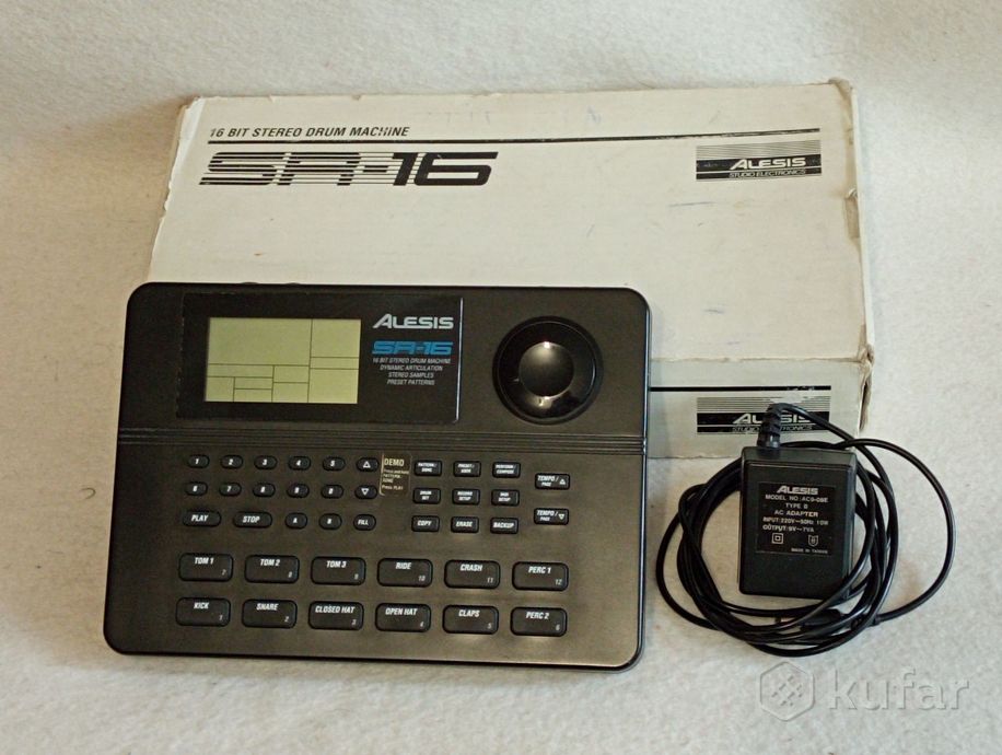 Дpам-мaшина ALESIS SR-16 — фото 1