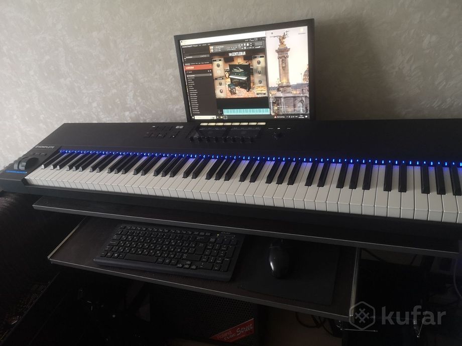 Клавиши (топовая миди клавиатура) Komplete Kontrol — фото 2