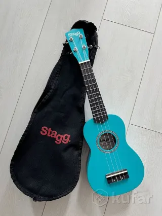 Укулеле с чехлом