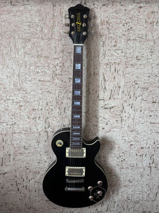 Электрогитара Arizona типа Les Paul