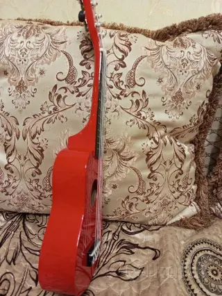 Продам акулеле