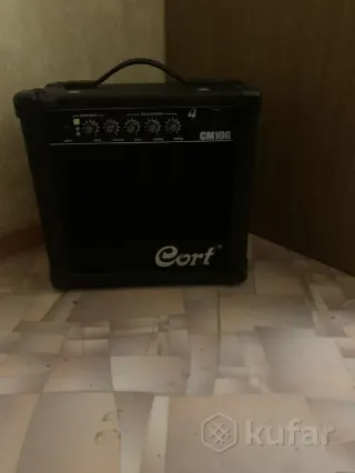 комбоусилитель Cort g10