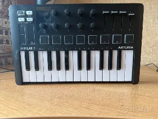 MIDI клавиатура Arturia MiniLab 3